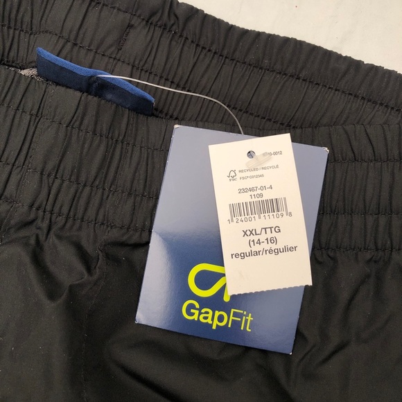 Gap Fit boys Track Pants - Picture 2 of 3